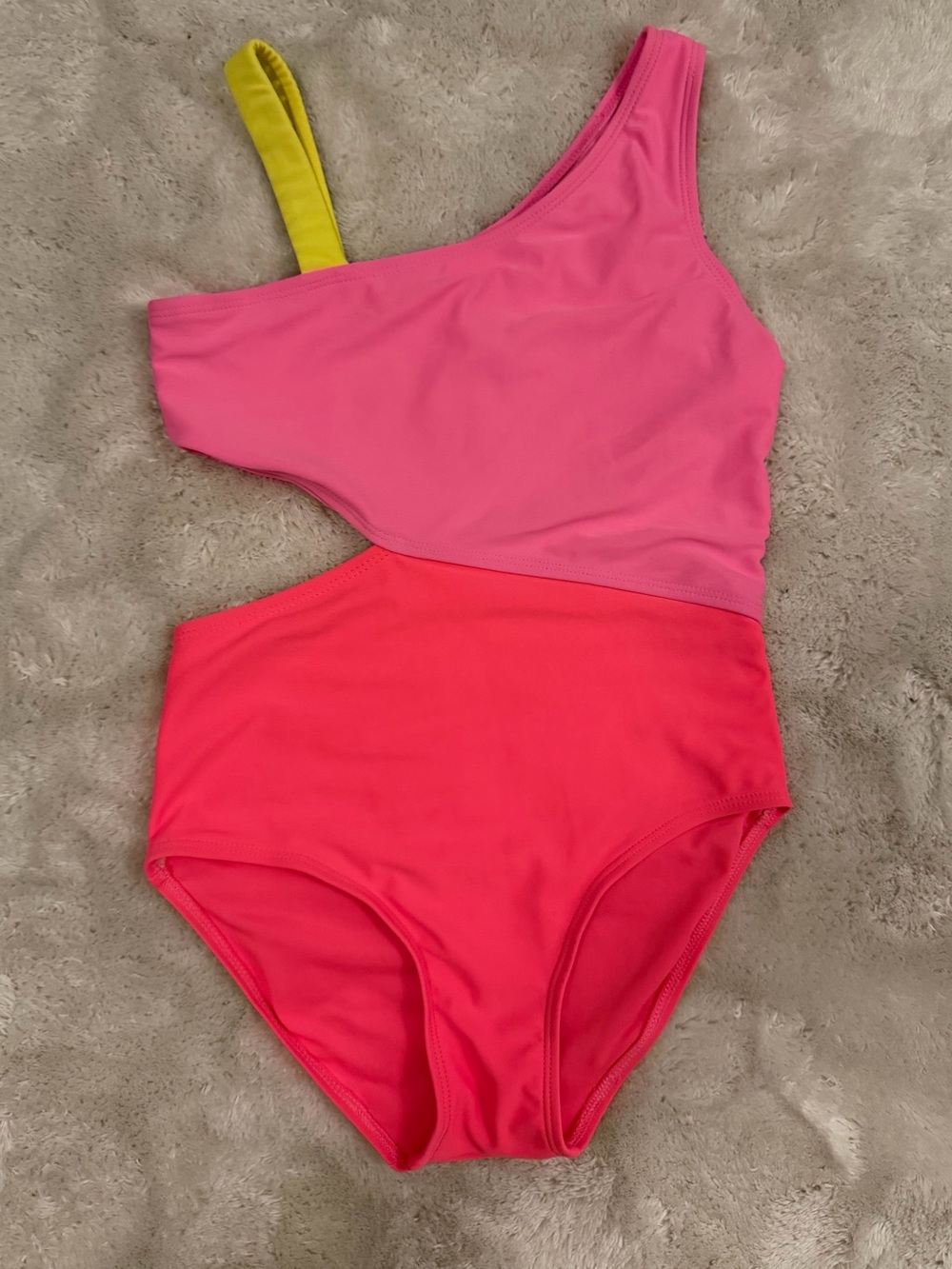 Reesy Chelly Girls’ Bright Swimsuit Size 10